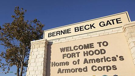 Der damalige Militärpsychiater Nidal Hasans hatte 2009 auf dem Militärstützpunkt Fort Hood in Texas 13 Menschen getötet und 32 weitere verletzt. Der damalige Militärpsychiater Nidal Hasans hatte 2009 auf dem Militärstützpunkt Fort Hood in Texas 13 Menschen getötet und 32 weitere verletzt.