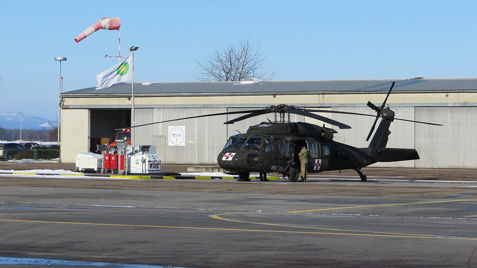 Wenn rund um den Flugplatz Wallm&uuml;hle in der Nacht Rotorenger&auml;usche oder laute D&uuml;sentriebwerke zu vernehmen sind, dann handelt es sich meist um einen Einsatzflug - nach 22 Uhr mit gro&szlig;er Wahrscheinlichkeit um einen Organflug.