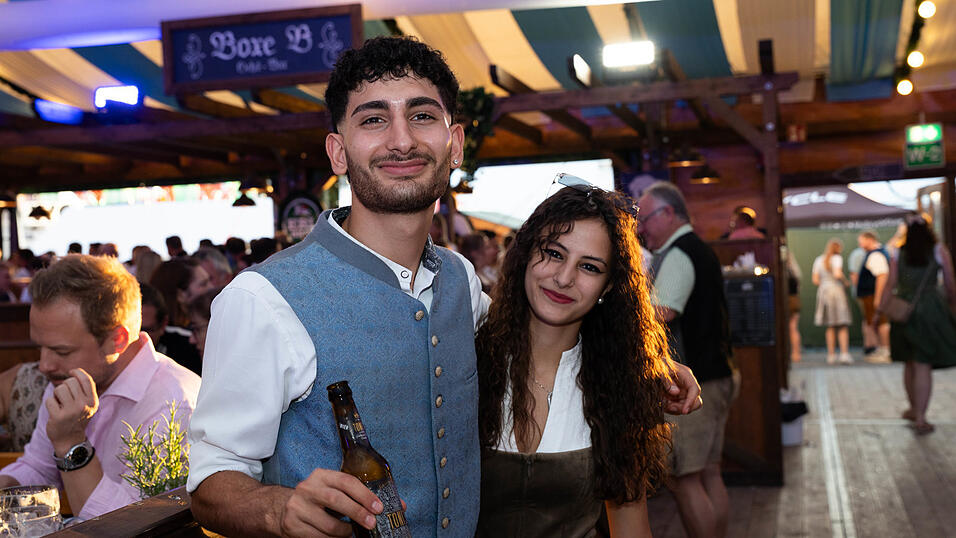 Die Partybilder vom Mittwoch, 12. August, aus dem Festzelt Wenisch. Die Partybilder vom Mittwoch, 12. August, aus dem Festzelt Wenisch.