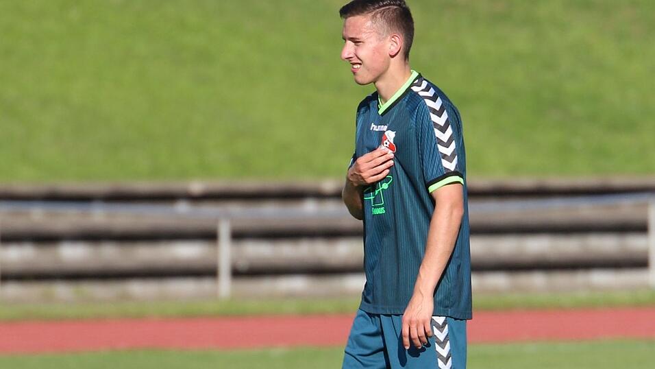 Verlässt die SpVgg Hankofen nach vier Jahren: Tobias Beck. Verlässt die SpVgg Hankofen nach vier Jahren: Tobias Beck.
