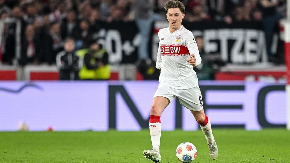 Angelo Stiller ist der Dreh- und Angelpunkt im Stuttgarter Spiel. (Archivbild) Angelo Stiller ist der Dreh- und Angelpunkt im Stuttgarter Spiel. (Archivbild)