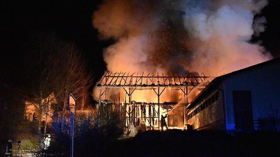 In einem Stall in Gaißa bei Außernzell ist am Dienstagabend ein Feuer ausgebrochen.