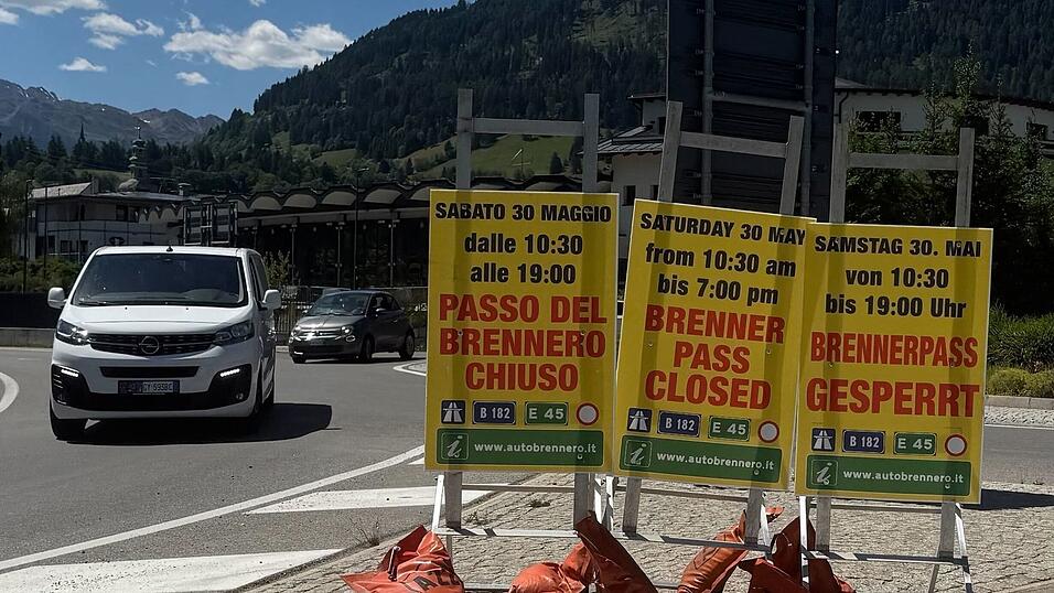 Die italienischen Behörden sind für die Brennersperre gerüstet. Die italienischen Behörden sind für die Brennersperre gerüstet.