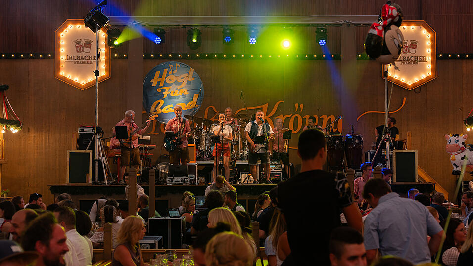 Die Partybilder vom Samstag, 19. August 2023, aus dem Festzelt Krönner. Die Partybilder vom Samstag, 19. August 2023, aus dem Festzelt Krönner.