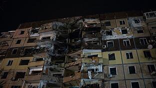 Immer wieder beschie&szlig;t Russland mit Raketen die Industriestadt Krywyj Rih. (Archivbild)