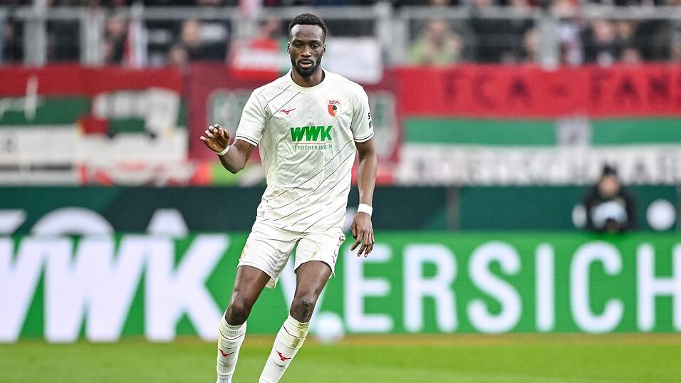 Augsburgs Chrislain Matsima ist Papa geworden. (Archivbild)