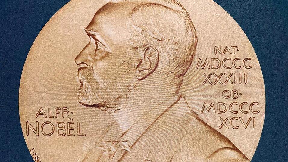 Eine solche Medaille erhalten Hegemann und Nagel am 10. Dezember in Stockholm. Eine solche Medaille erhalten Hegemann und Nagel am 10. Dezember in Stockholm.