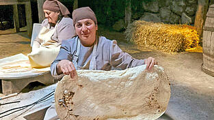 Lavash nennt man in Armenien ein Fladenbrot, das aus Mehl, Salz und Wasser hergestellt wird. Seit 2014 gehört die Speise zum immateriellen Weltkulturerbe.