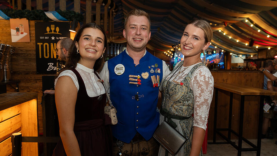 Die Partybilder vom Sonntag, 20. August 2023, aus dem Festzelt Wenisch. Die Partybilder vom Sonntag, 20. August 2023, aus dem Festzelt Wenisch.