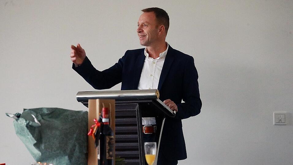 'Ich bin jetzt also zum dritten Mal hier', sagte Rektor Alfred Jahrstorfer.