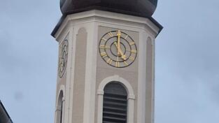 Die Uhr läuft falsch oder steht ganz: Vermutlich ein Fehler in der Steuerung des Ziffernblattes. Die Uhr läuft falsch oder steht ganz: Vermutlich ein Fehler in der Steuerung des Ziffernblattes.