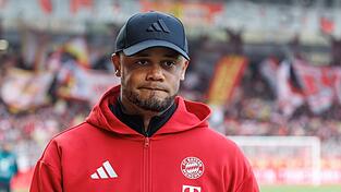 Vincent Kompany gibt seinen Spielern gleich die ganze Woche frei. Vincent Kompany gibt seinen Spielern gleich die ganze Woche frei.