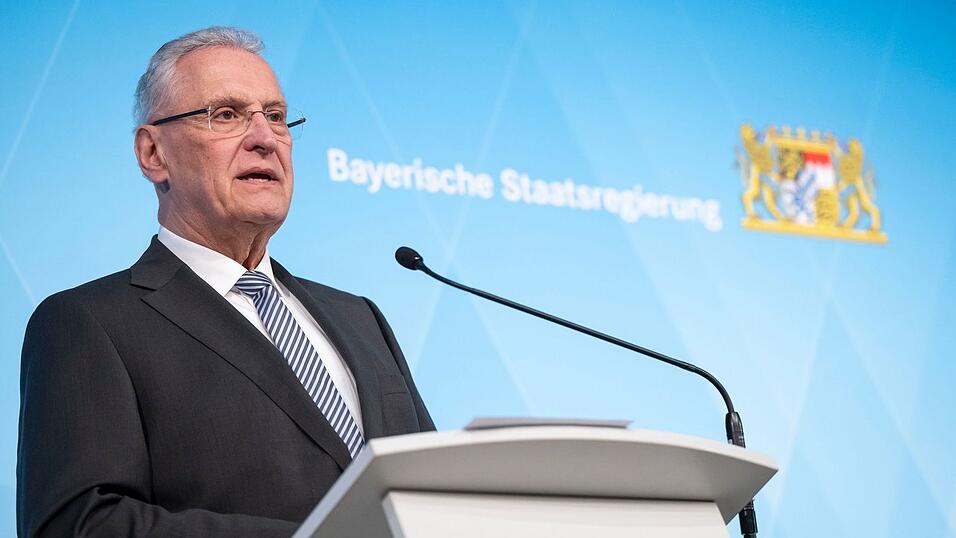 Der Minister berichtet von psychischen Problemen des Verdächtigen.