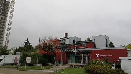 Das Altenheim St. Nikola soll einen Neubau bekommen. Ob und wann, wird sich am Zuschlag der dafür unbedingt benötigten Förderung orientieren.