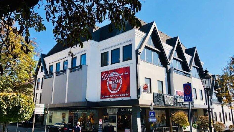 Das Modehaus Wanninger wird zum 1. März durch die Unternehmensgruppe Frey übernommen. Das Modehaus Wanninger wird zum 1. März durch die Unternehmensgruppe Frey übernommen.