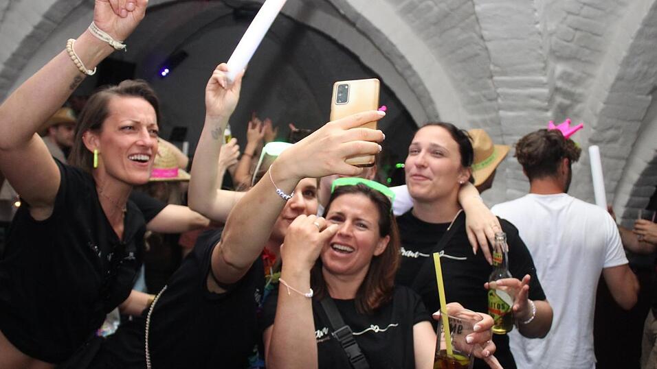 Das sind die schönsten Bilder von der Malle-Party im Trixi Schneider in Landshut.
