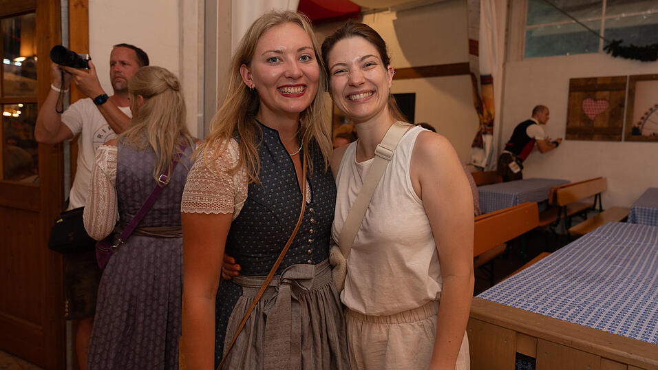 Die Partybilder vom Montag, 21. August 2023, aus dem Festzelt Greindl. Die Partybilder vom Montag, 21. August 2023, aus dem Festzelt Greindl.