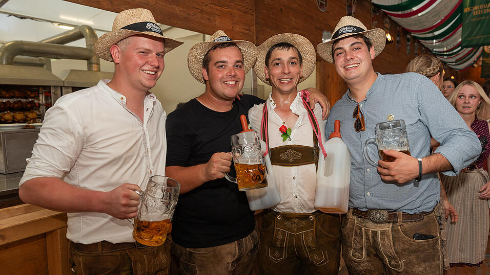 Die Partybilder vom Sonntag, 20. August 2023, aus dem Festzelt Weckmann.