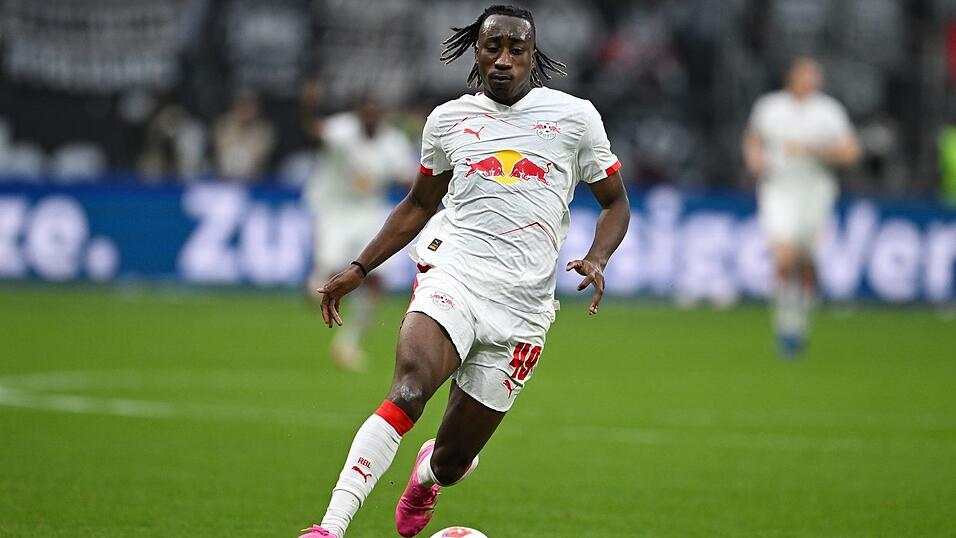 Yan Diomande verlässt RB Leipzig nach einem Jahr schon wieder. (Archivbild) Yan Diomande verlässt RB Leipzig nach einem Jahr schon wieder. (Archivbild)