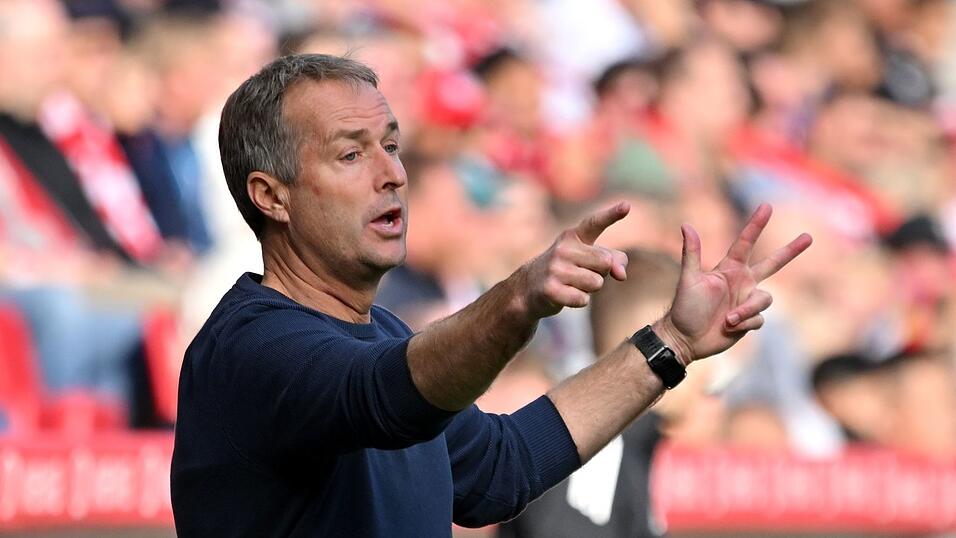 Nach über zehn Jahre Rückkehr an die alte Wirkungsstätte: Bayer-Trainer Kasper Hjulmand.