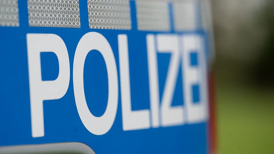 Die Polizei ermittelt. Die Polizei ermittelt.