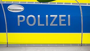 Den Schaden an dem Elektrobus schätzt die Polizei auf 300.000 Euro. (Symbolbild) Den Schaden an dem Elektrobus schätzt die Polizei auf 300.000 Euro. (Symbolbild)
