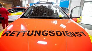 Wenn nicht gleich ein Rettungswagen n&ouml;tig ist, kommt in Bayern jetzt immer &ouml;fter ein Rettungseinsatzfahrzeug. (Archivbild)