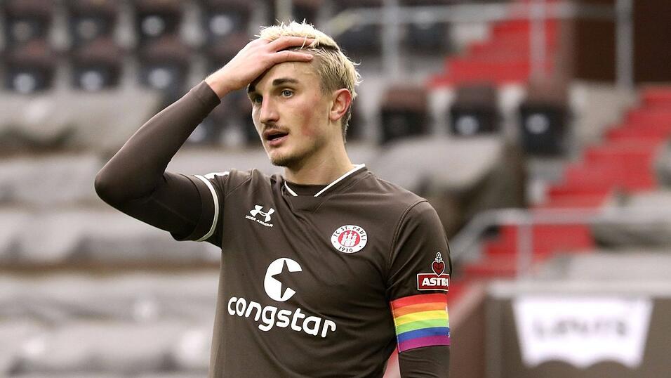 Am Sonntag trifft Philipp Ziereis mit dem FC St. Pauli auf seinen Ex-Verein Jahn Regensburg. Am Sonntag trifft Philipp Ziereis mit dem FC St. Pauli auf seinen Ex-Verein Jahn Regensburg.