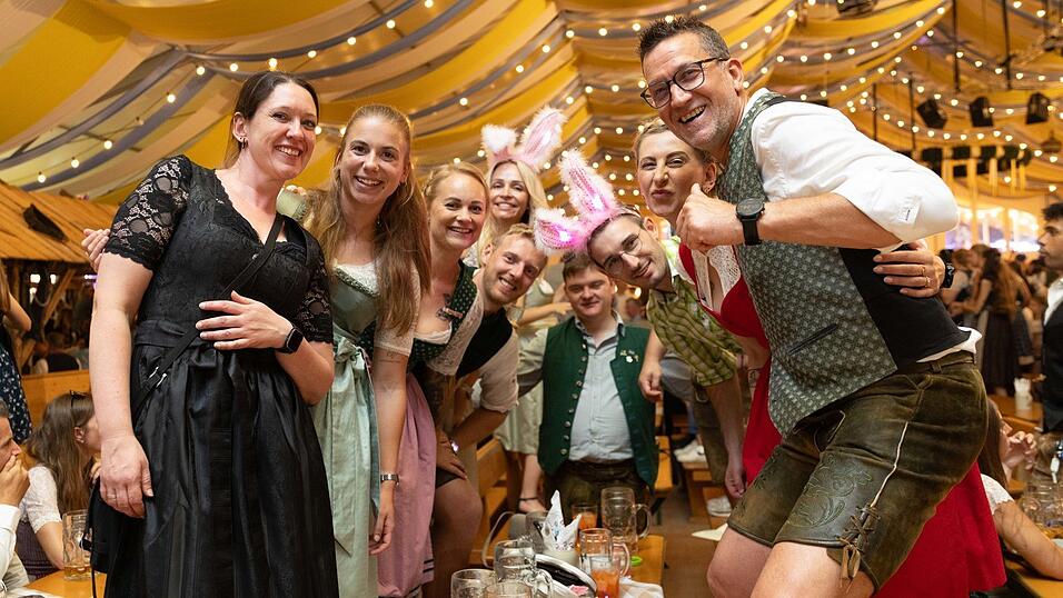 Die Partybilder vom Freitag, 7. August, aus dem Festzelt Reisinger. Die Partybilder vom Freitag, 7. August, aus dem Festzelt Reisinger.