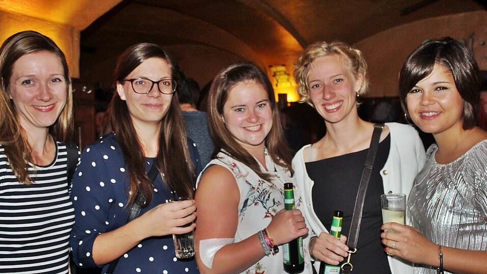 Von wegen Herbsttristesse! Im Beatschuppen in Landshut ging es am gestrigen Freitag wie gewohnt hoch her.