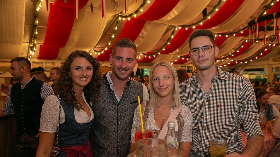 Die Partybilder von Donnerstag, 18. August 2022, aus dem Festzelt Greindl.