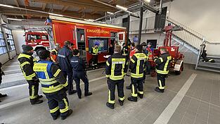 Einsatzbesprechung f&uuml;r die Suche nach dem&nbsp;vermissten Senior&nbsp;