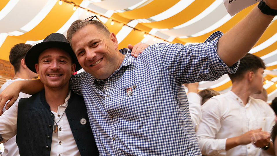 Die Partybilder vom Freitag, 15. August, aus dem Festzelt Nothaft. Die Partybilder vom Freitag, 15. August, aus dem Festzelt Nothaft.