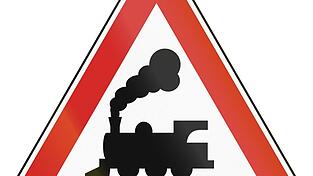 Ab Montag ist der Bahn&uuml;bergang in G&ouml;tzdorf gesperrt - das bedeutet eine Umleitung f&uuml;re die Pendler.