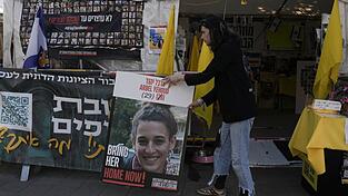 Israel wollte, dass die 29 Jahre alte Deutsch-Israelin Arbel Yehud als Zivilistin schon am vergangenen Samstag freikommt. Israel wollte, dass die 29 Jahre alte Deutsch-Israelin Arbel Yehud als Zivilistin schon am vergangenen Samstag freikommt.