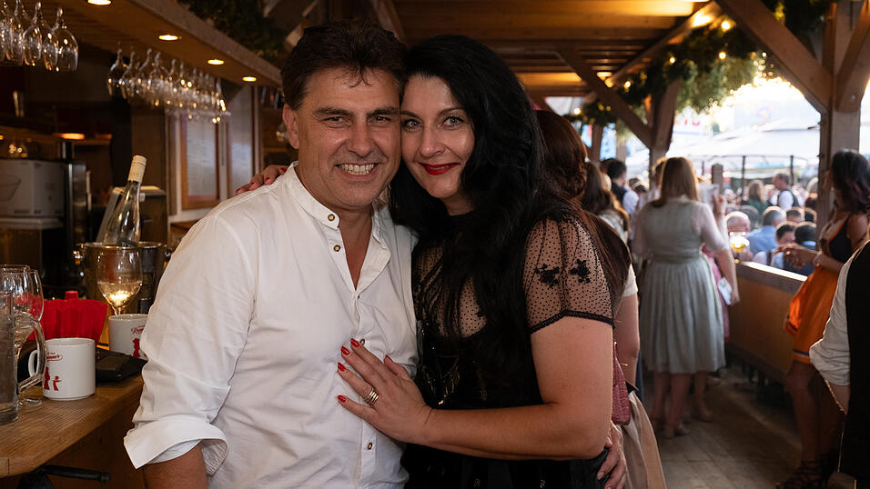 Die Partybilder vom Montag, 14. August 2023, aus dem Festzelt Krönner. Die Partybilder vom Montag, 14. August 2023, aus dem Festzelt Krönner.