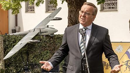 Boris Pistorius&rsquo; Einkaufspolitik wird kritisiert. (Archiv)