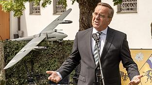 Boris Pistorius&rsquo; Einkaufspolitik wird kritisiert. (Archiv)