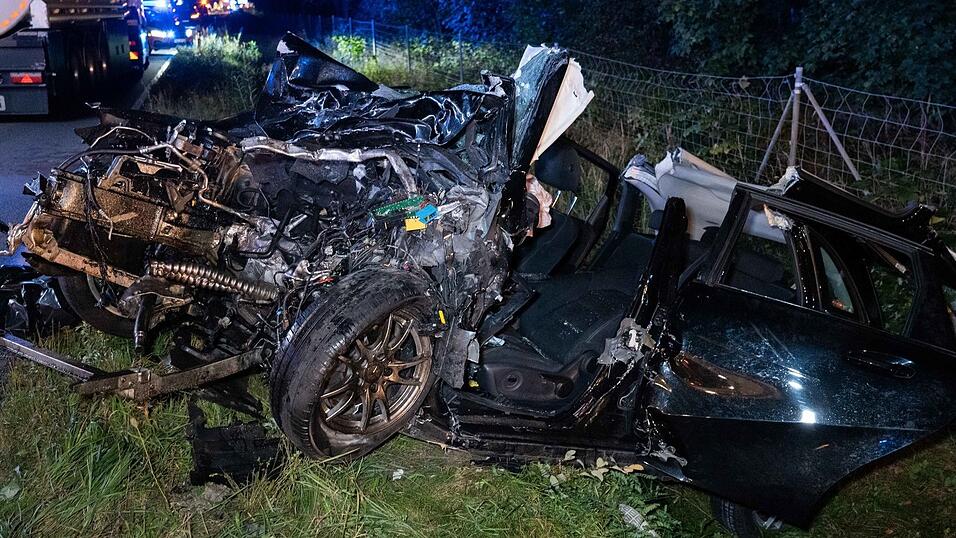 Die B16 war bis in die fr&uuml;hen Morgenstunden gesperrt.&nbsp;