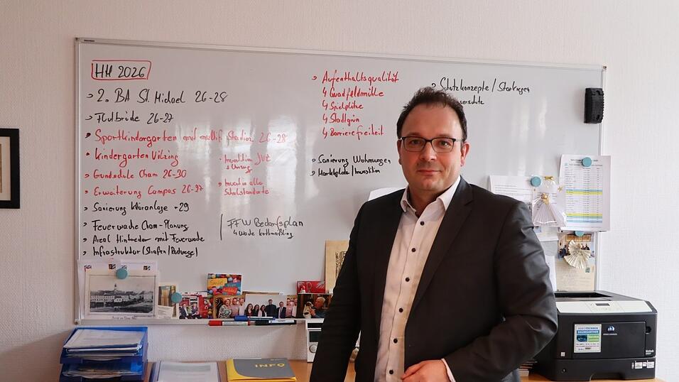 Seit 2020 ist Martin Stoiber Bürgermeister der Stadt Cham. Seit 2020 ist Martin Stoiber Bürgermeister der Stadt Cham.