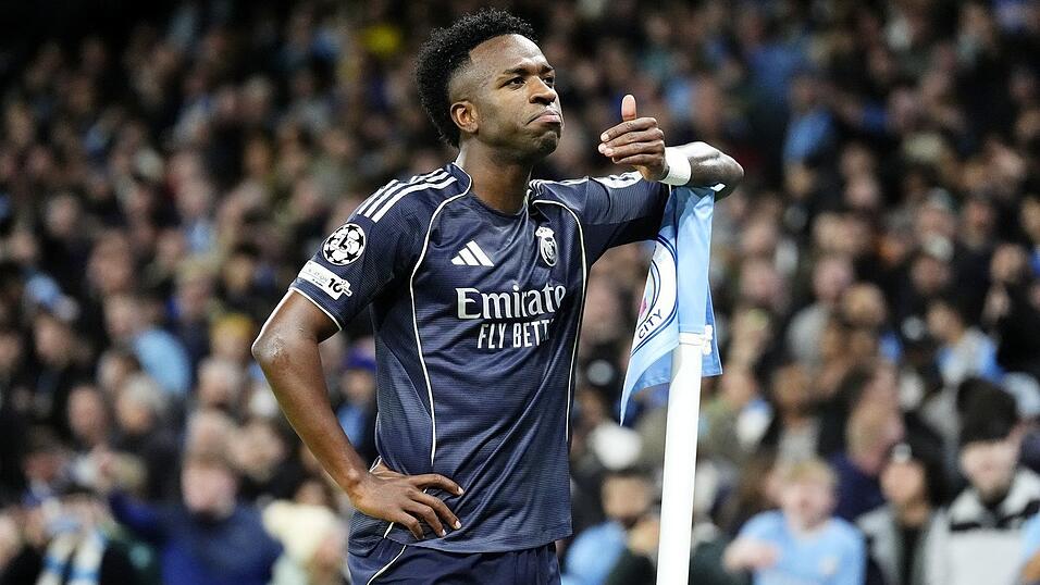 Vin&iacute;cius J&uacute;nior brachte per Handelfmeter Real mit 1:0 in F&uuml;hrung.