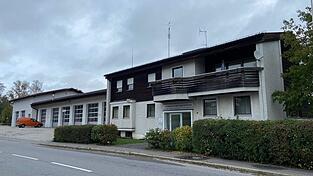 In die Jahre gekommen: das Feuerwehrhaus in Bad Kötzting- In die Jahre gekommen: das Feuerwehrhaus in Bad Kötzting-