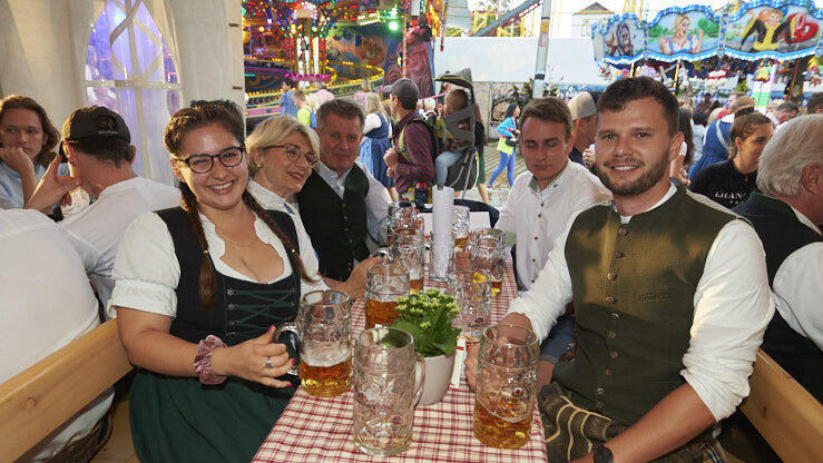 Die Partybilder vom Freitag, 12. August 2022, aus dem Festzelt Lechner.