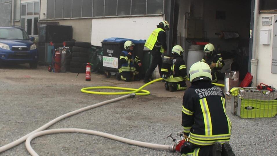 Feuerwehreinsatz am Montag in der Johannes-Kepler-Stra&szlig;e in Straubing.