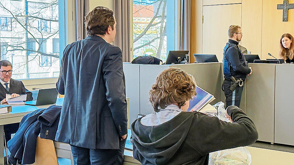 Ein Niederl&auml;nder war jetzt als Zeuge geladen. Es handelt sich dabei um den ehemaligen Besitzer des Lagerkomplexes in Arnheim.