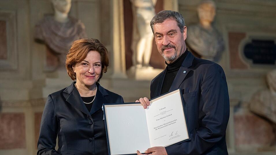 Zu den weiteren Preisträgern gehörte die Schauspielerin Martina Gedeck. Zu den weiteren Preisträgern gehörte die Schauspielerin Martina Gedeck.