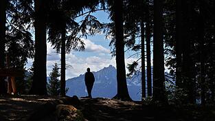 In den Allgäuer Alpen will die Polizei in den kommenden Wochen verstärkt Naturschutzkontrollen durchführen. (Symbolbild) In den Allgäuer Alpen will die Polizei in den kommenden Wochen verstärkt Naturschutzkontrollen durchführen. (Symbolbild)