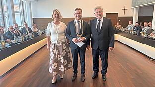 Zweite B&uuml;rgermeisterin Petra Fante, Erster B&uuml;rgermeister Valentin Walk und Dritter B&uuml;rgermeister Herbert Wazula (von links).