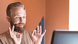 Dienste wie Skype erm&ouml;glichen Geh&ouml;rlosen das Telefonieren.