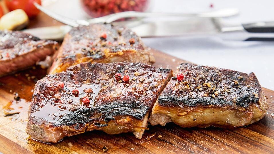 Ein gutes Stück Fleisch: Die Qualität hängt von mehreren Merkmalen ab. Ein gutes Stück Fleisch: Die Qualität hängt von mehreren Merkmalen ab.